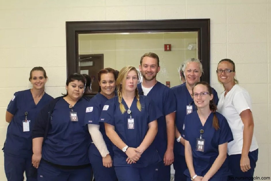 পেশেন্ট কেয়ার টেকনিশিয়ানের পেশাদারিত্ব